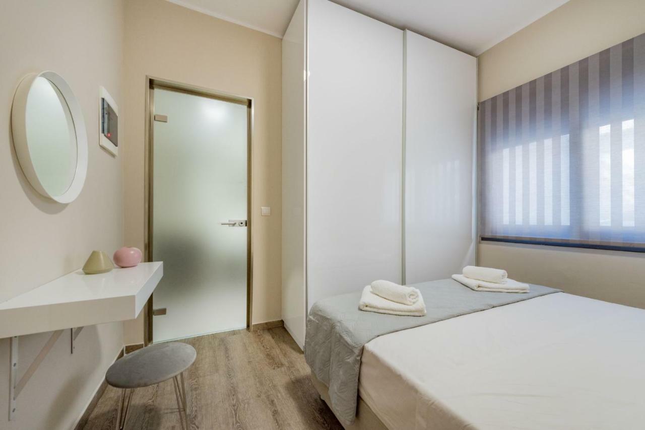 Stylish & Bright Apartment In The City Centre Zakynthos Exterior foto
